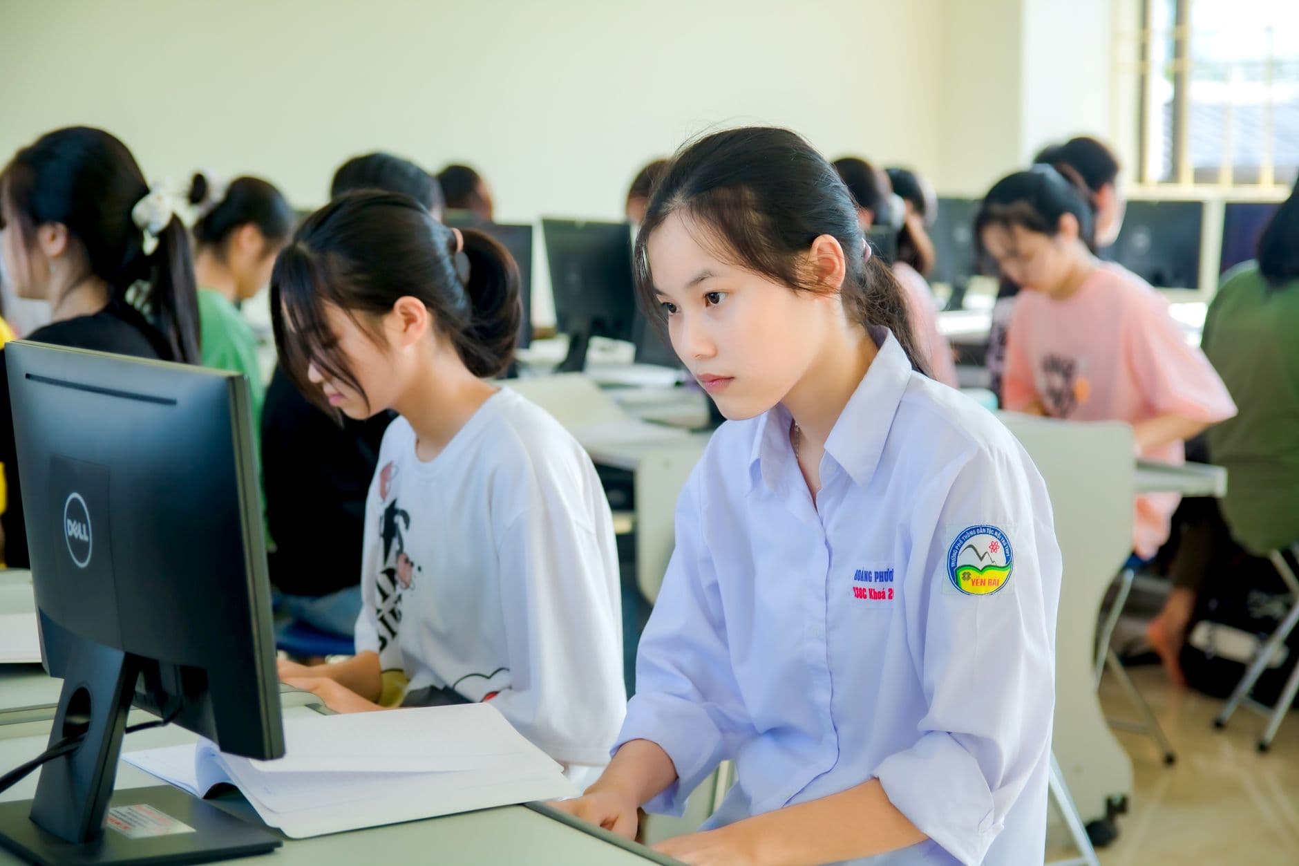 aulasdeia.com cover image for Curso de agentes de IA no Brasil: rota prática para 2026. Photo by Thành Đỗ on Pexels.